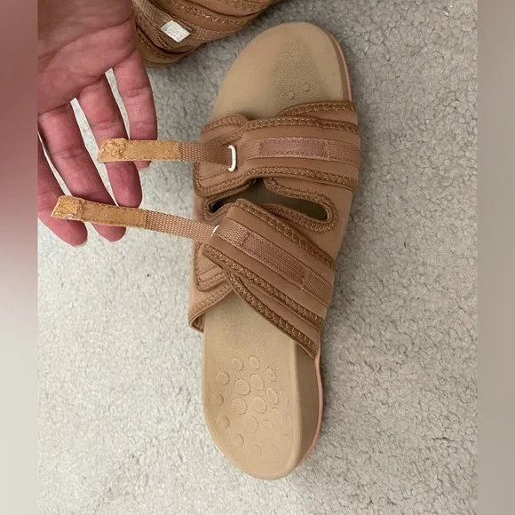 Vionic”Sarah” slide sandals - Picture 4 of 8